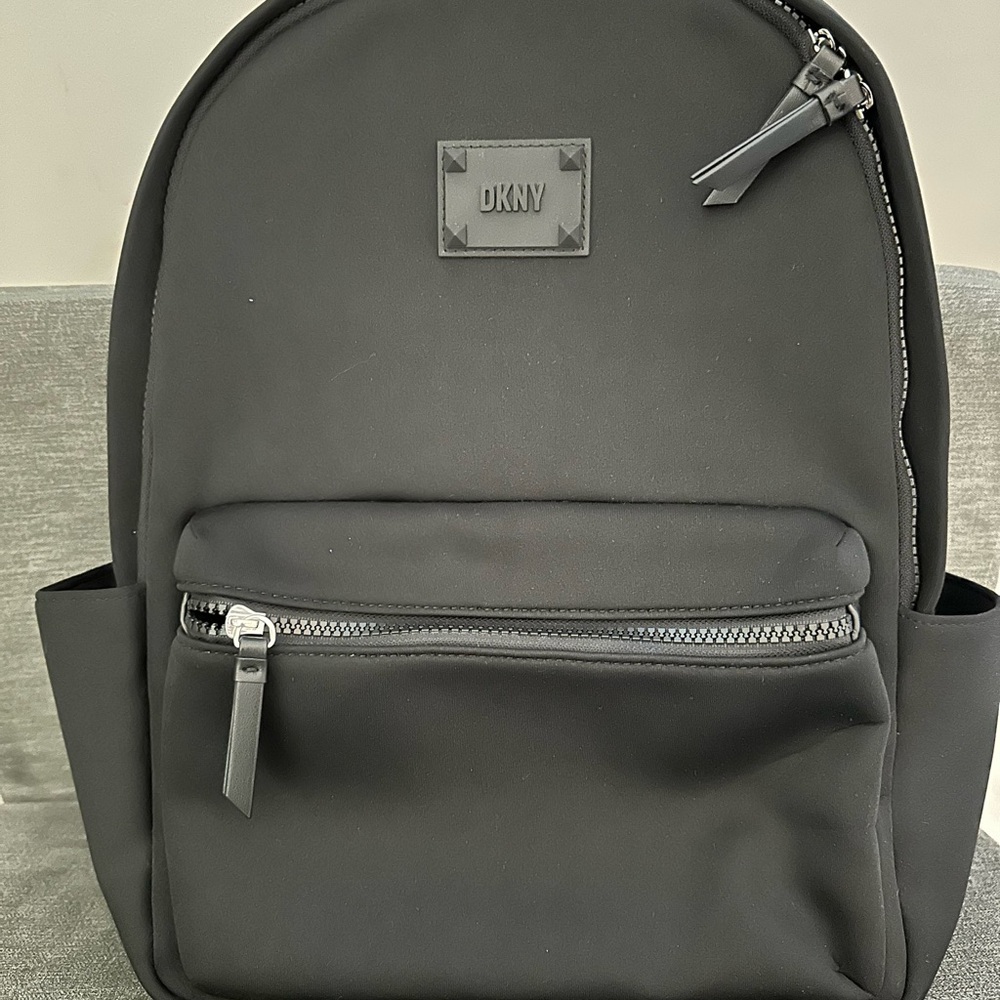 Women backpack Dkny color black